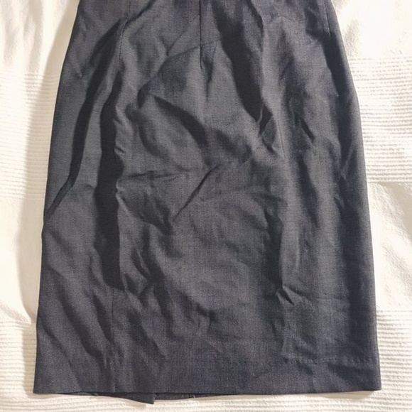 NWOT MADE IN CANADA | Femme de Carriere High Waisted Skirt - XS - Picture 2 of 12